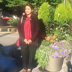 Meet your Posher, Fatima